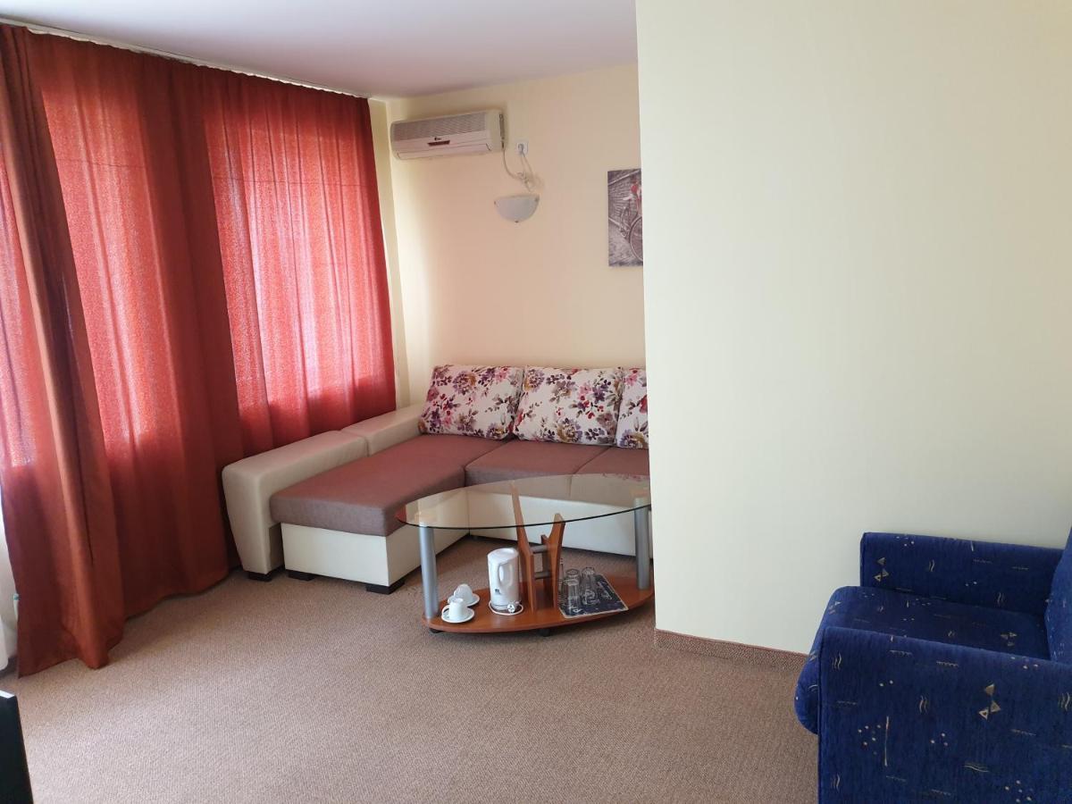 Family Hotel Diana Pomorie Ngoại thất bức ảnh
