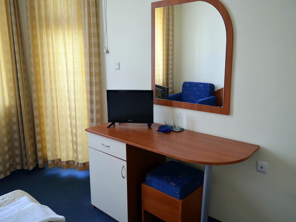 Family Hotel Diana Pomorie Ngoại thất bức ảnh