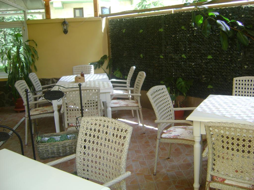 Family Hotel Diana Pomorie Ngoại thất bức ảnh