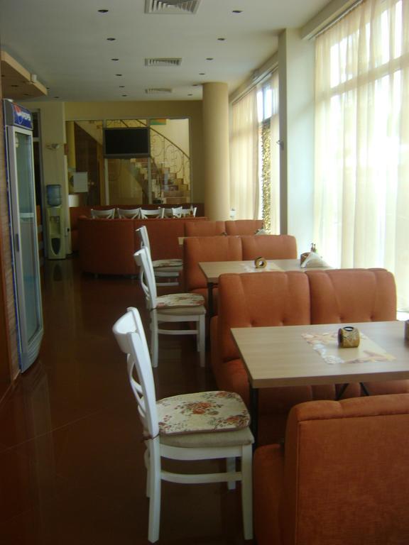 Family Hotel Diana Pomorie Ngoại thất bức ảnh