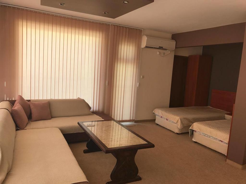 Family Hotel Diana Pomorie Ngoại thất bức ảnh