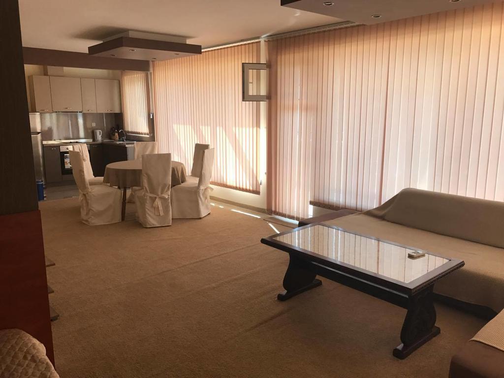 Family Hotel Diana Pomorie Ngoại thất bức ảnh