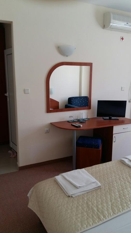 Family Hotel Diana Pomorie Ngoại thất bức ảnh